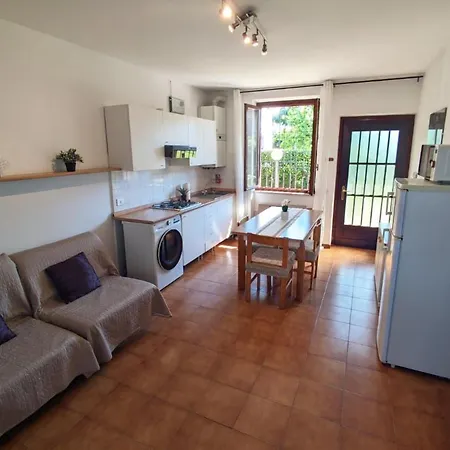 Sole Del Garda Apartment